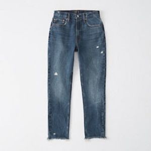 Abercrombie & Fitch High Rise Mom Jeans